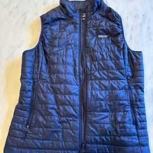 Patagonia Women's Blue Quilted Vest